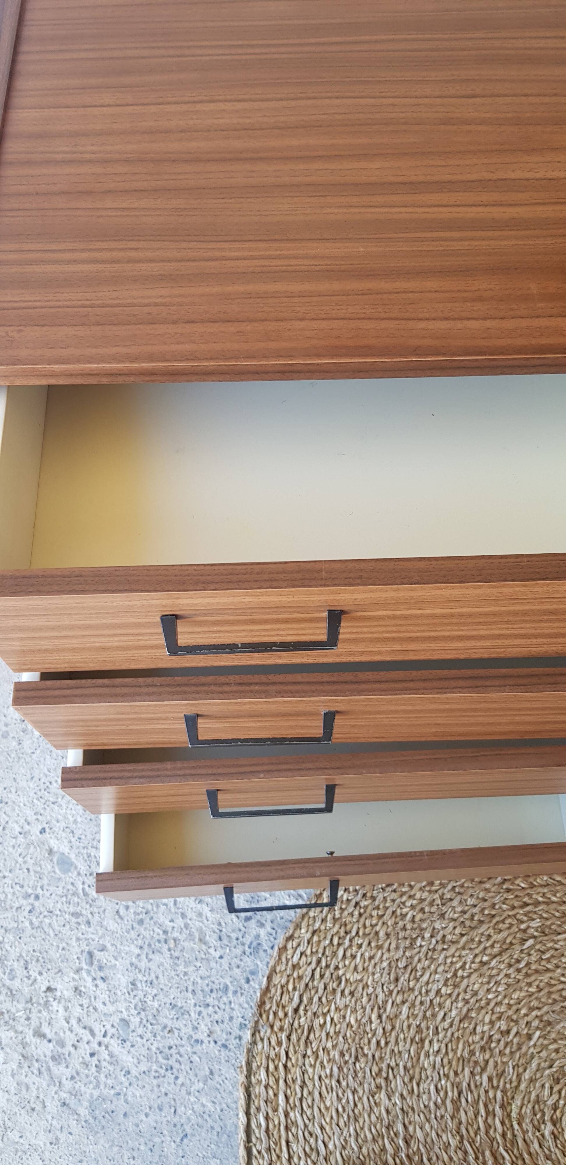 petite enfilade en formica