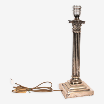 Silver column lamp with Corinthian capital