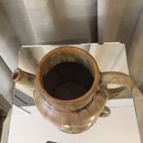 Pitcher with roosters in sandstone from the denbac manufacture