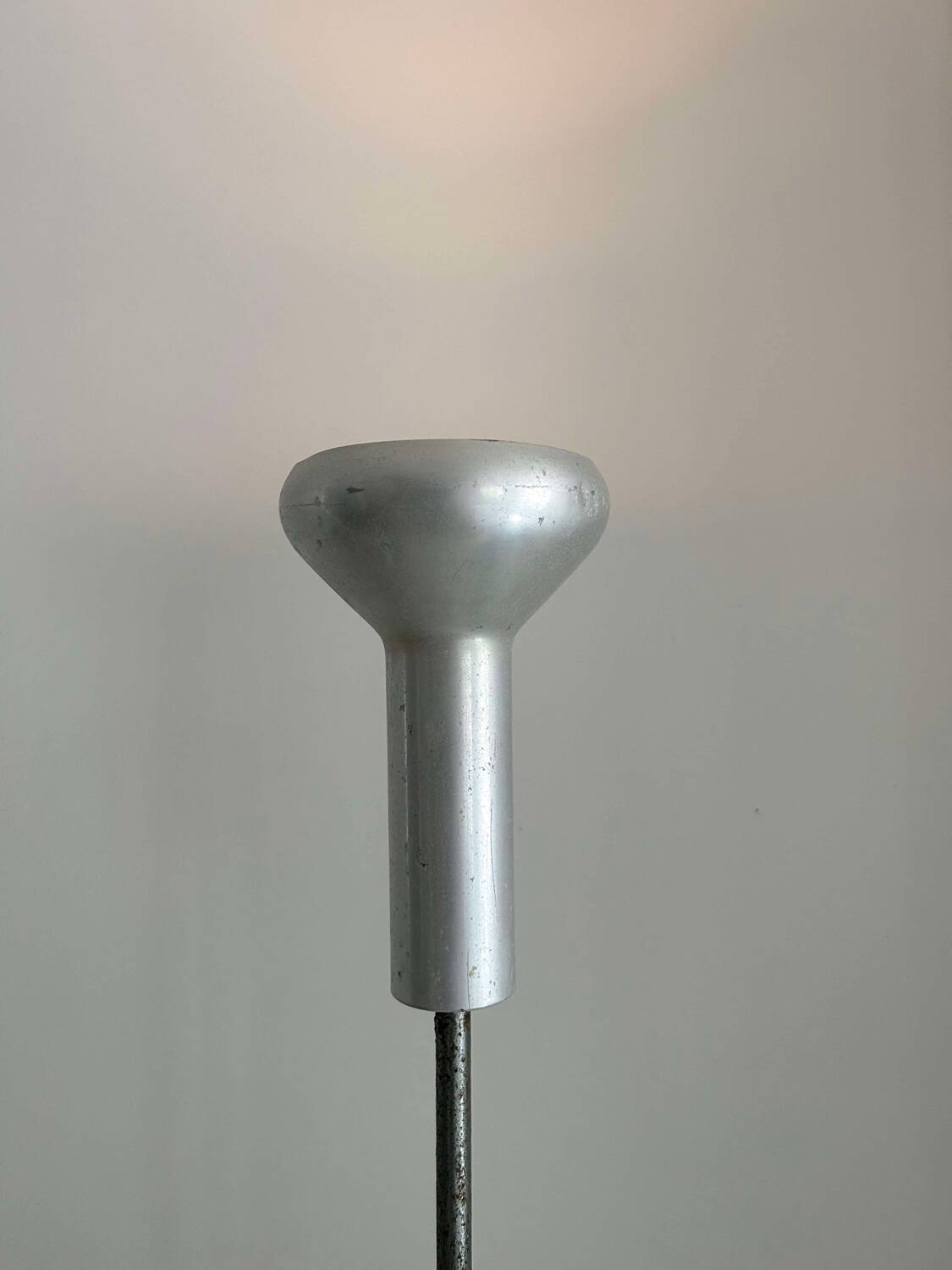Vintage modernist floor lamp, Gino Sarfatti model 1073, Arteluce Italy 1956