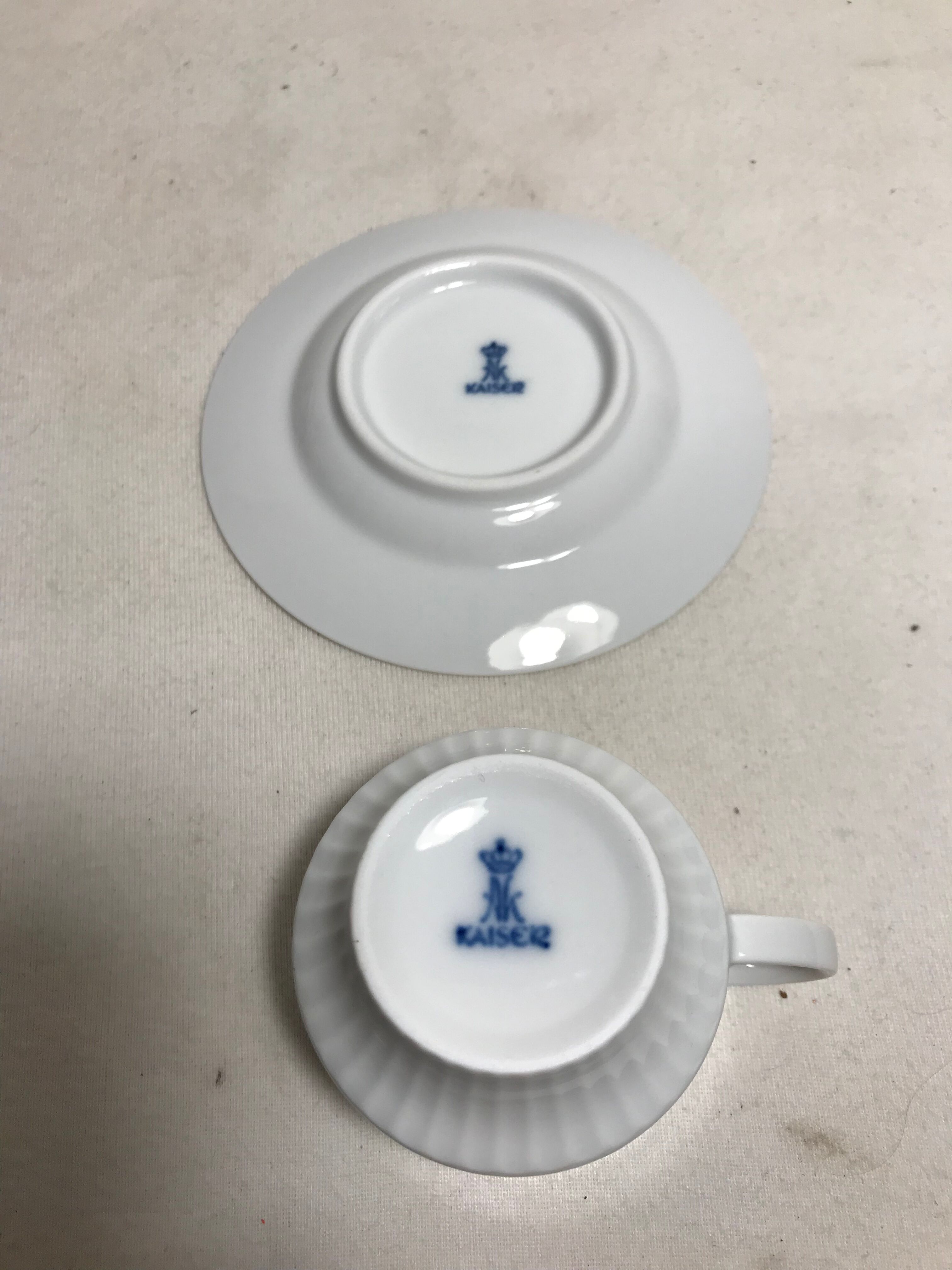 Serie 6 tasses anciennes Kaiser vintage