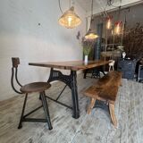 Table industrielle en bois