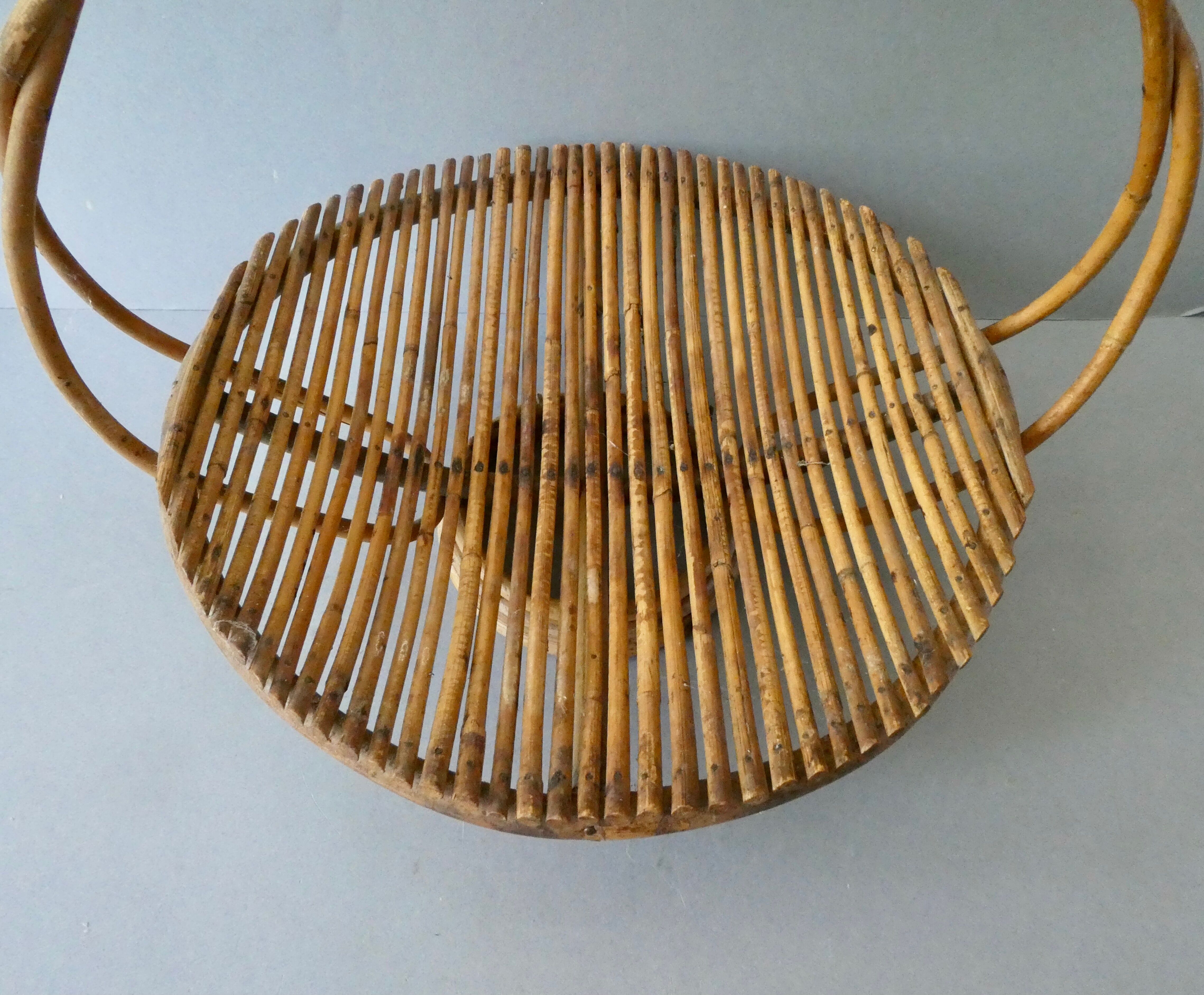 Rattan fruit basket 70s