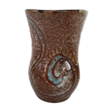 Accolay décor of face ceramic vase
