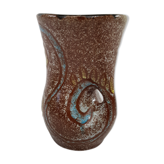 Accolay décor of face ceramic vase
