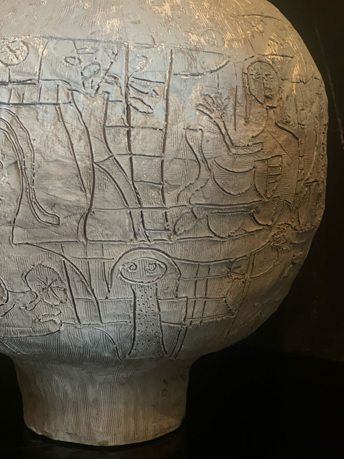 Vallauris ceramic signed by the artist Olisch.