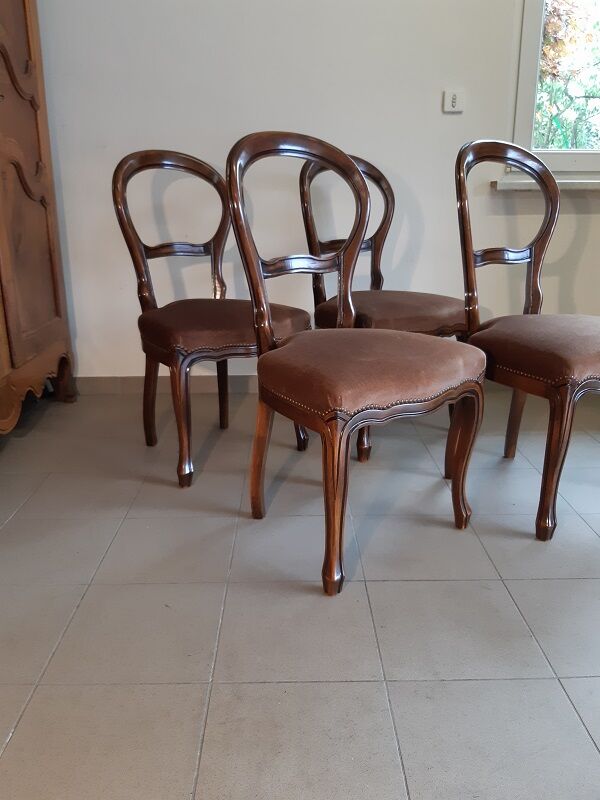 Louis XVI-style chairs 20th medallion