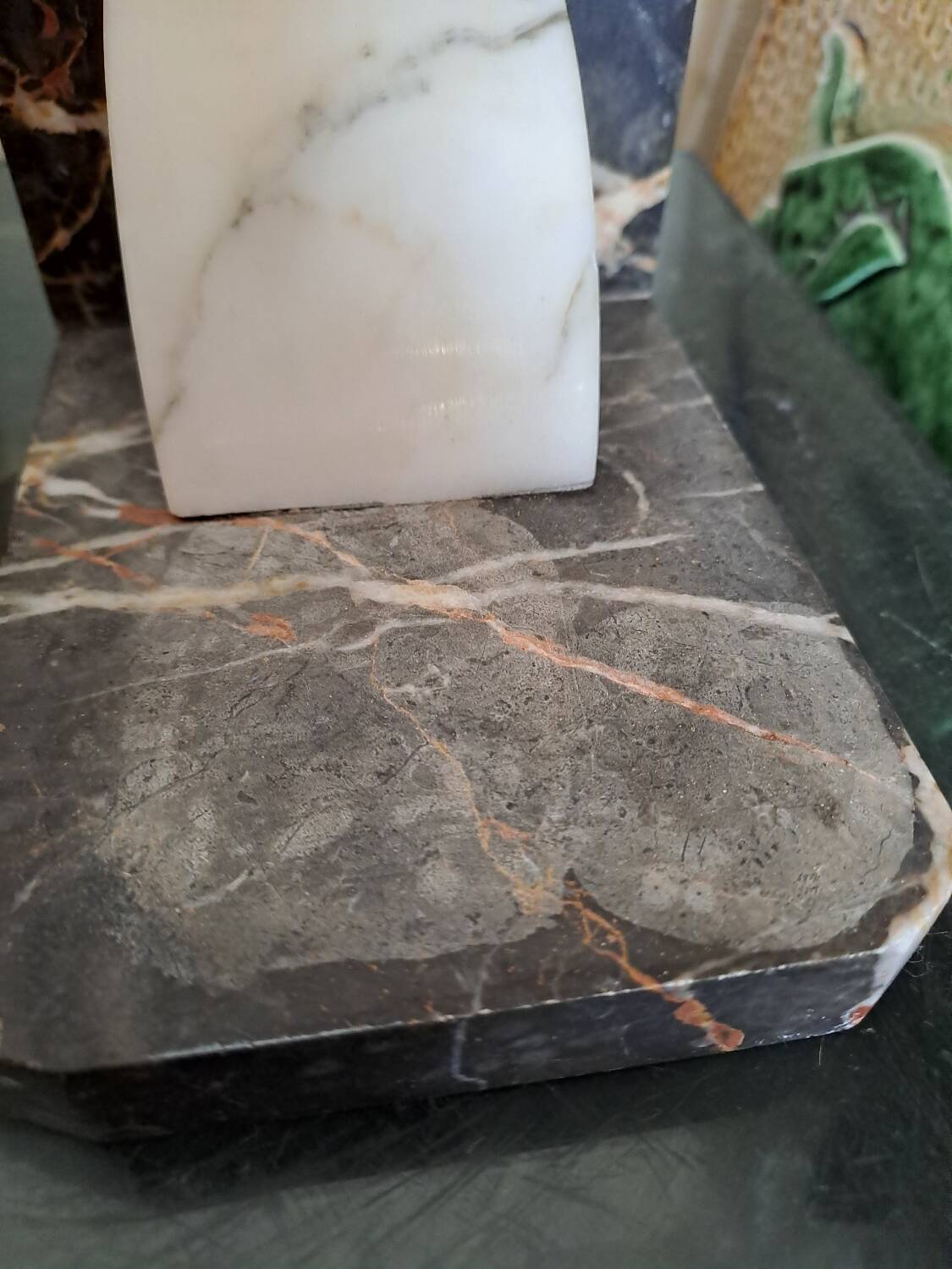 Pair of bookends. Made of marble. Art Deco.