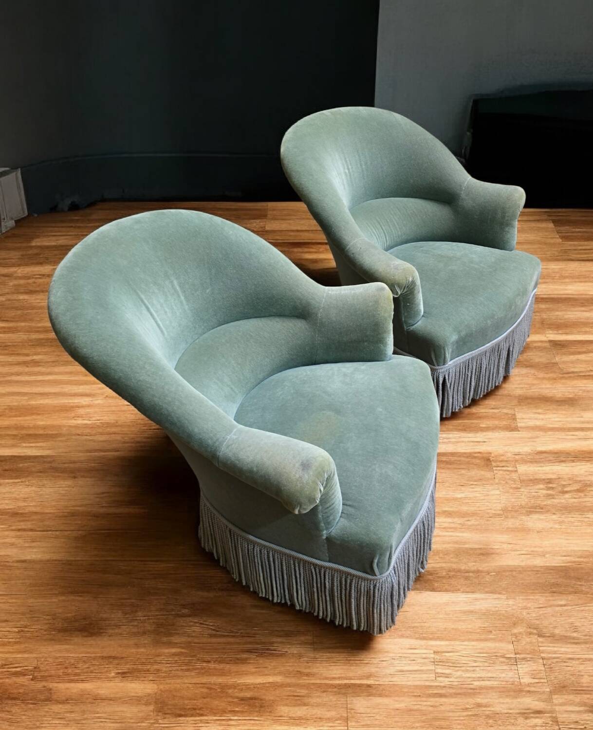 Pair of celadon green velvet armchairs with armrests, esprit