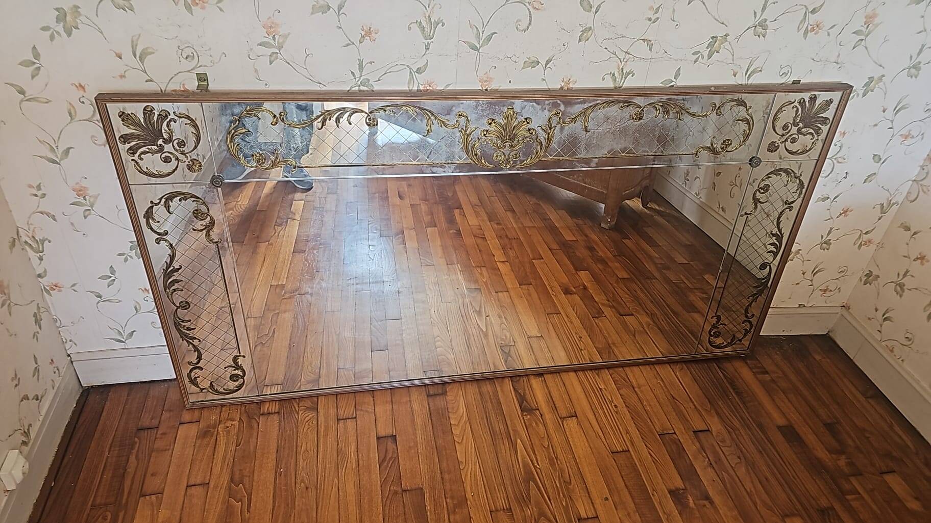 Large antique mirror with gilded decoration on engraved glass – Baroque style