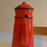 Vintage coffee maker in red and black enamelled sheet