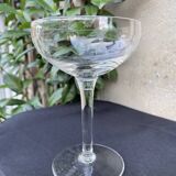 5 coupes à champagne en verre soufflé décor taillé abeilles
