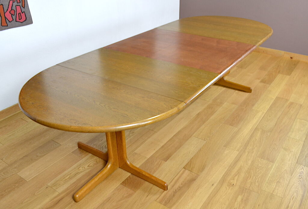 Lubke vintage 1960 Scandinavian design oval table