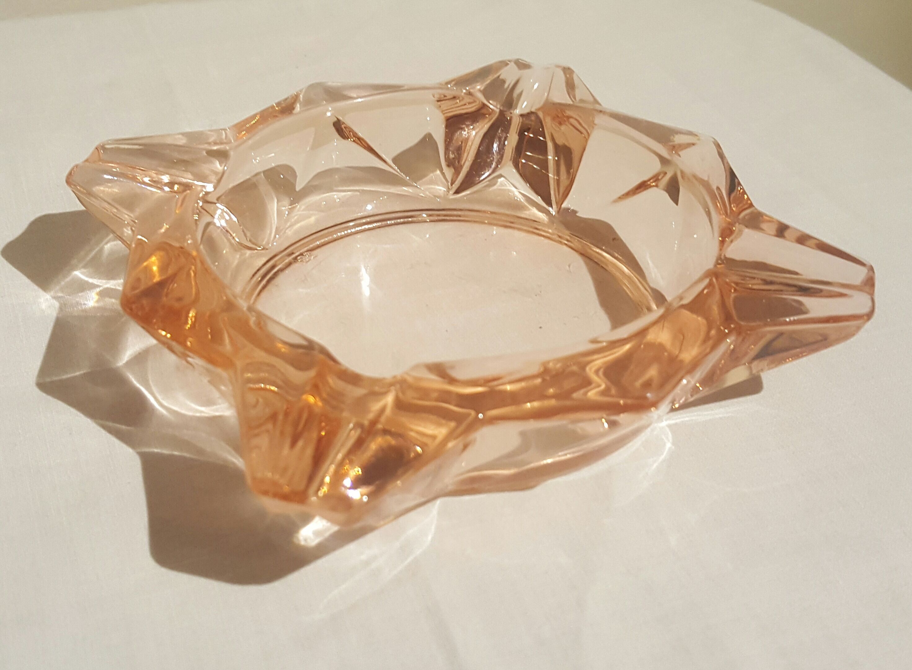 Glass ashtray pink