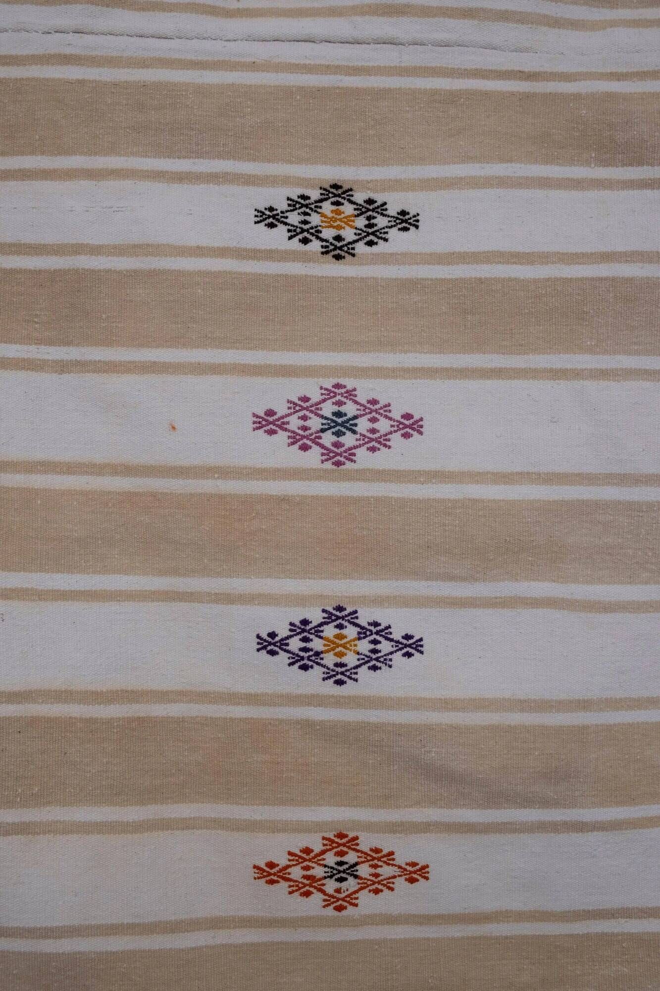 Vintage Turkish kilim handwoven 203x247 cm