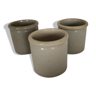 Stoneware pots