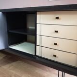 1950s-inspired enfilade