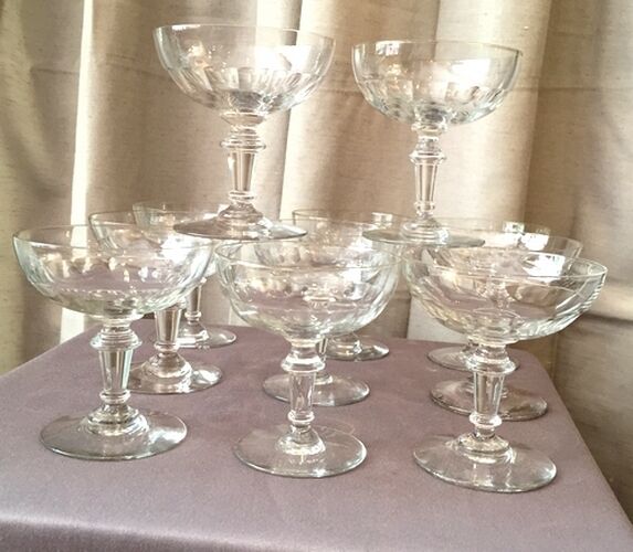 SUITE OF 11 GLASSES OF CHAMPAGNE IN CRYSTAL PERIOD LOUIS PHILIPPE