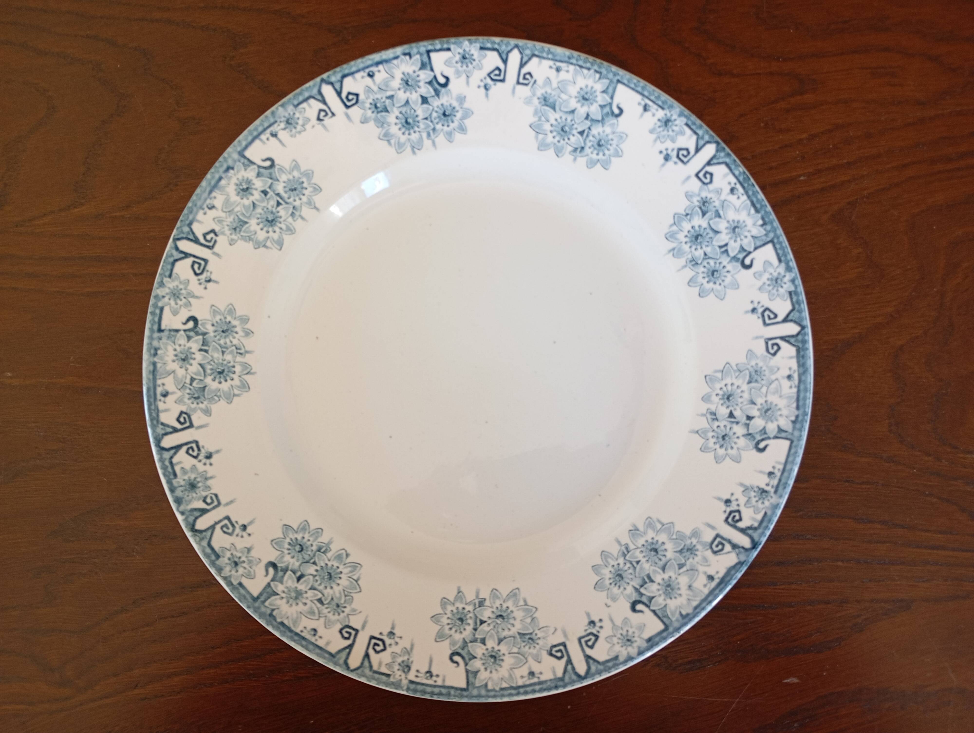 Longwy ironstone cake dish "Daisies"