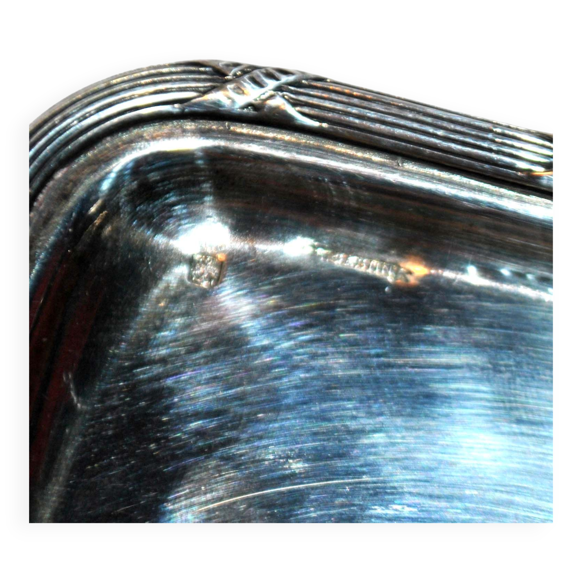 Antique silver metal top with crossed ribbons 21.5x15.5cm