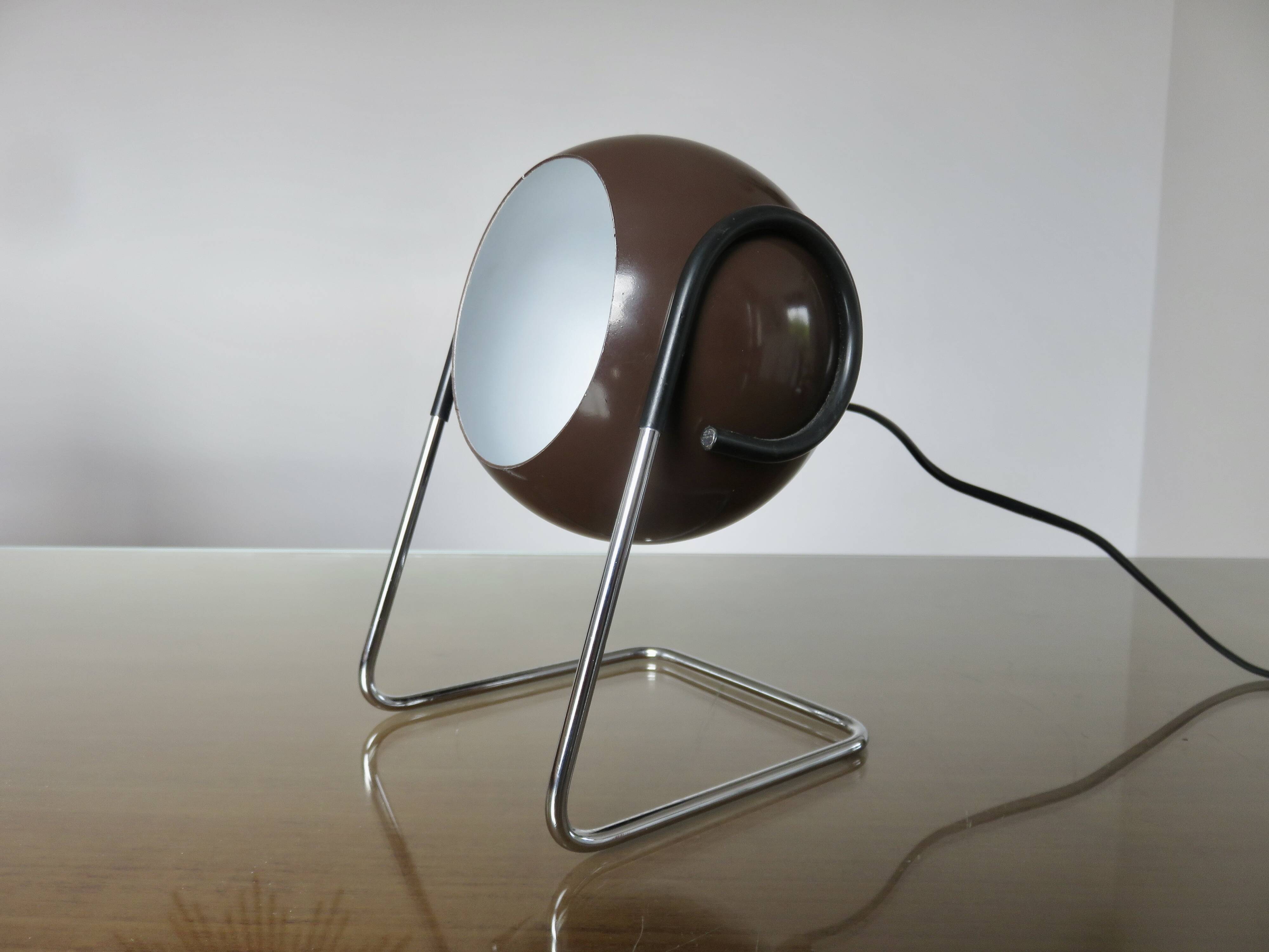 "Eye ball" table lamp from the 70s