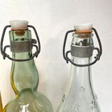 Bouteilles en verre anciennes