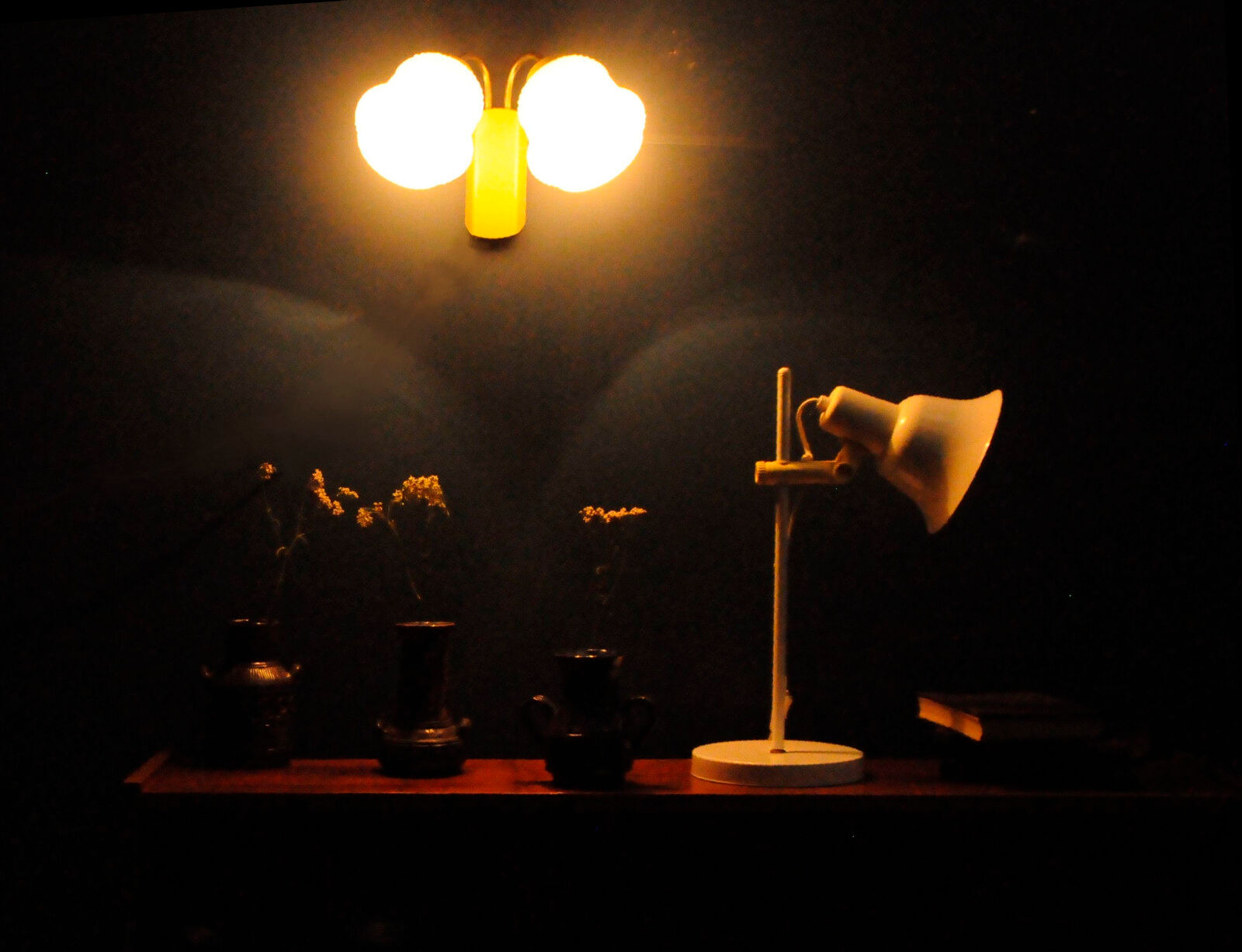 Scandinavian design wall lamp