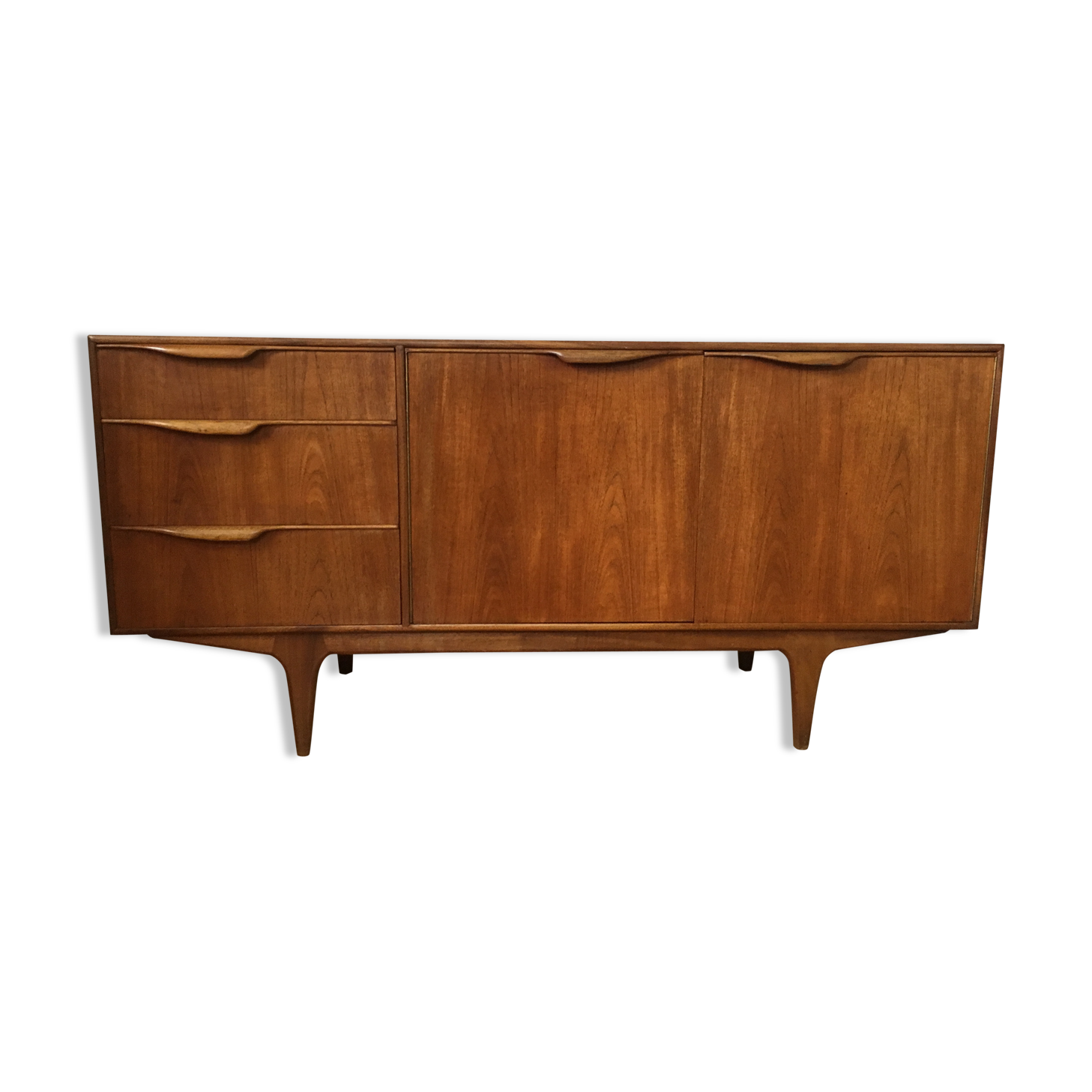 Mc Intosh Dunevegan sideboardx