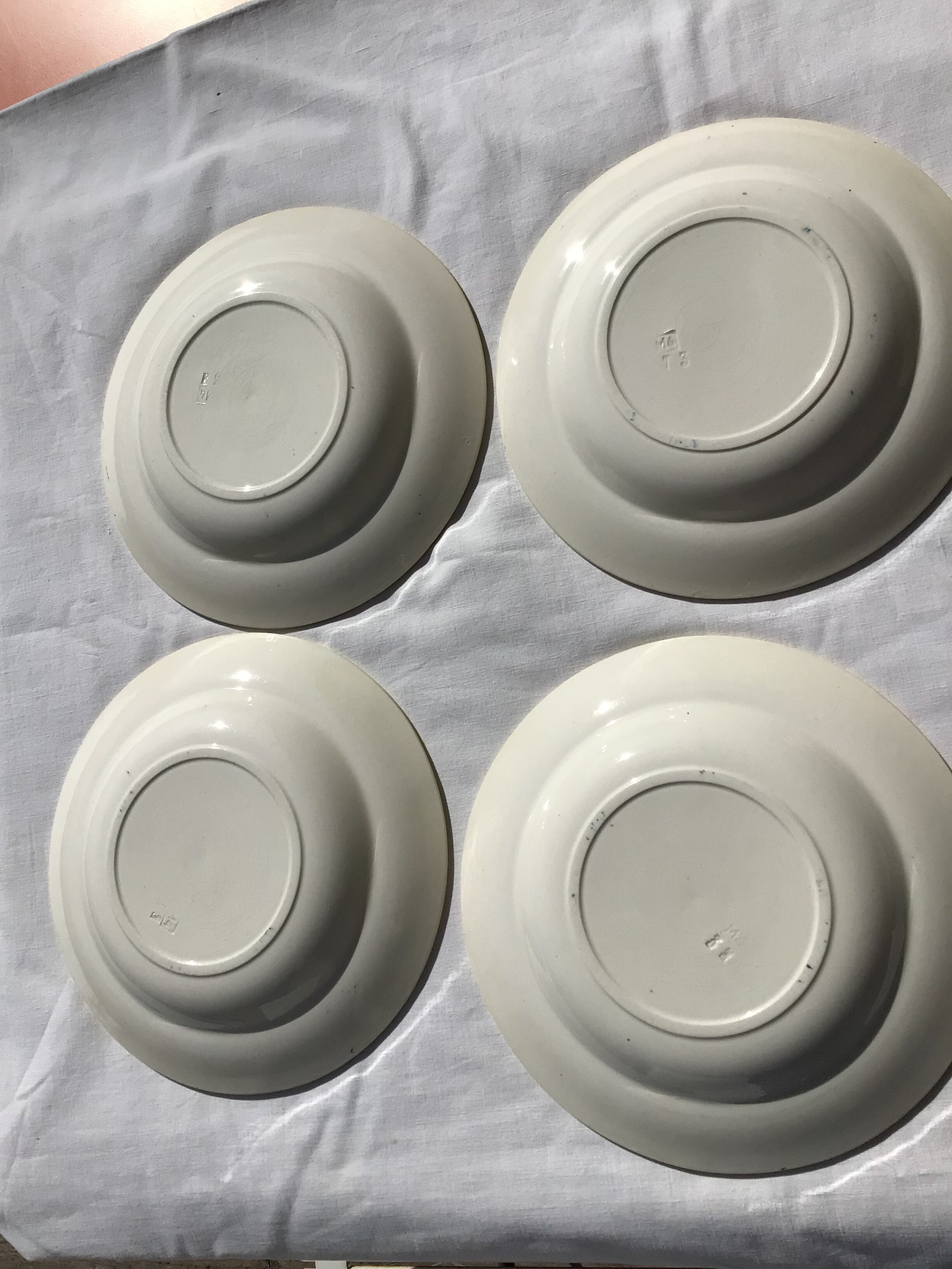5 assiettes creuses Terre de Fer modèle Guadeloupe Debray bleu