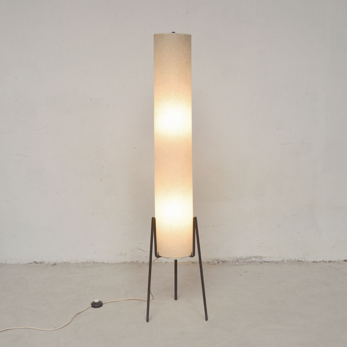 Metal tripod lamppost, 1960