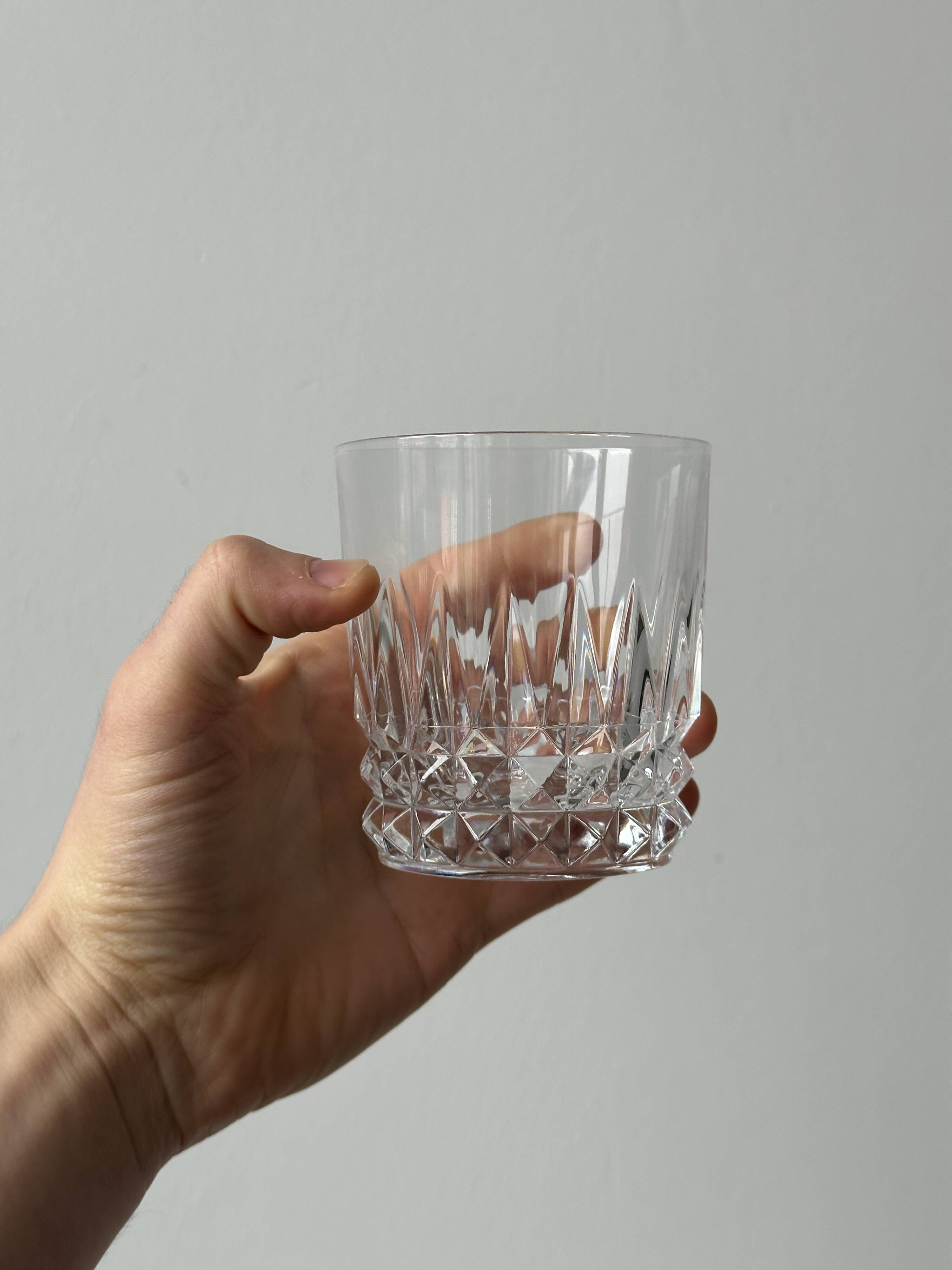 Ensemble de 5 verres à whisky en cristal ciselé