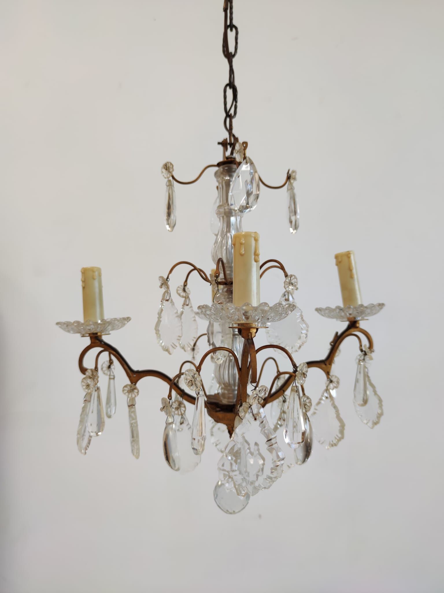 Small chandelier cage with pendants and brass frame louis XV style