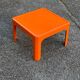 Table basse vintage orange Gilac