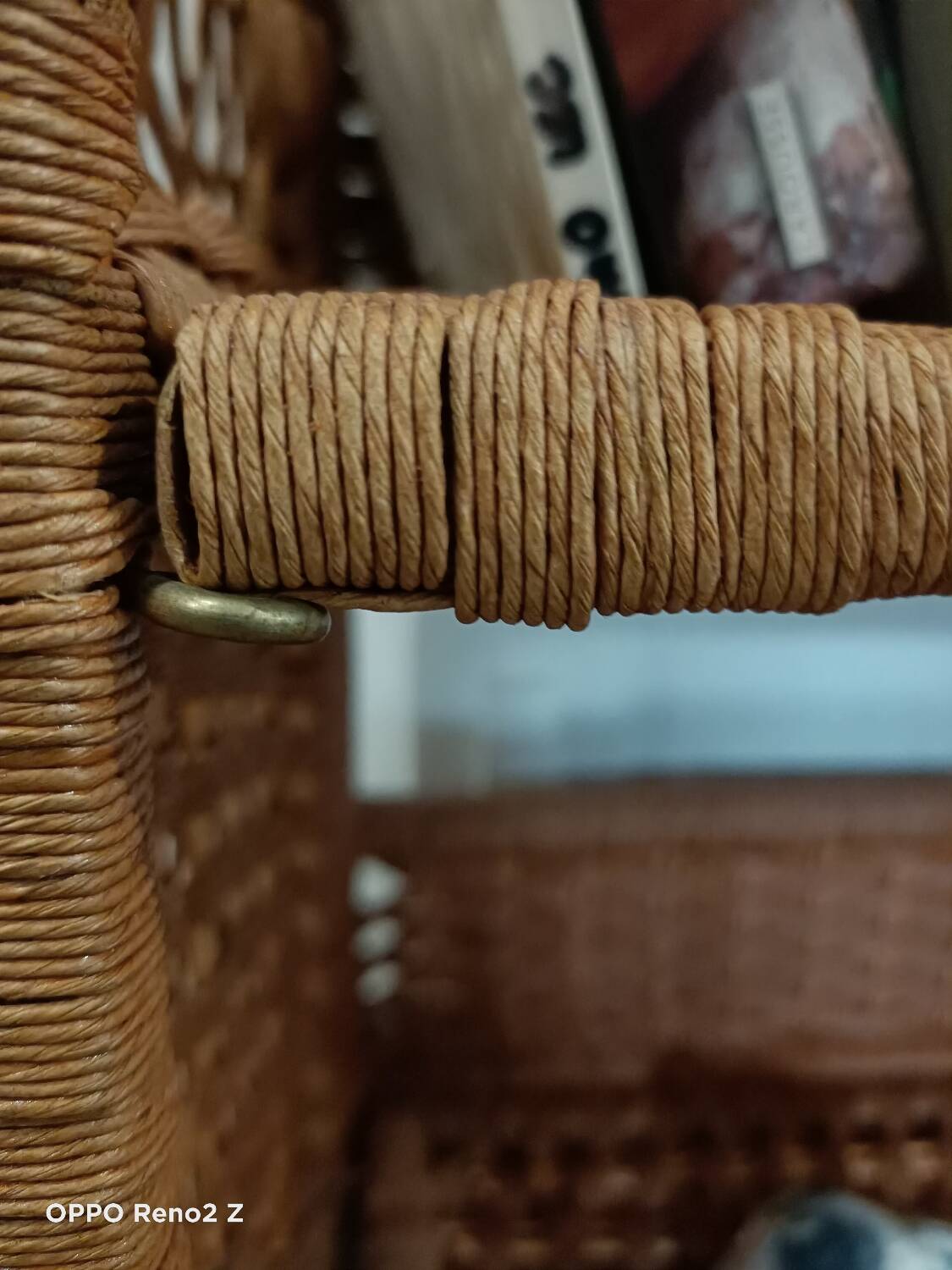 Folding rattan shelf