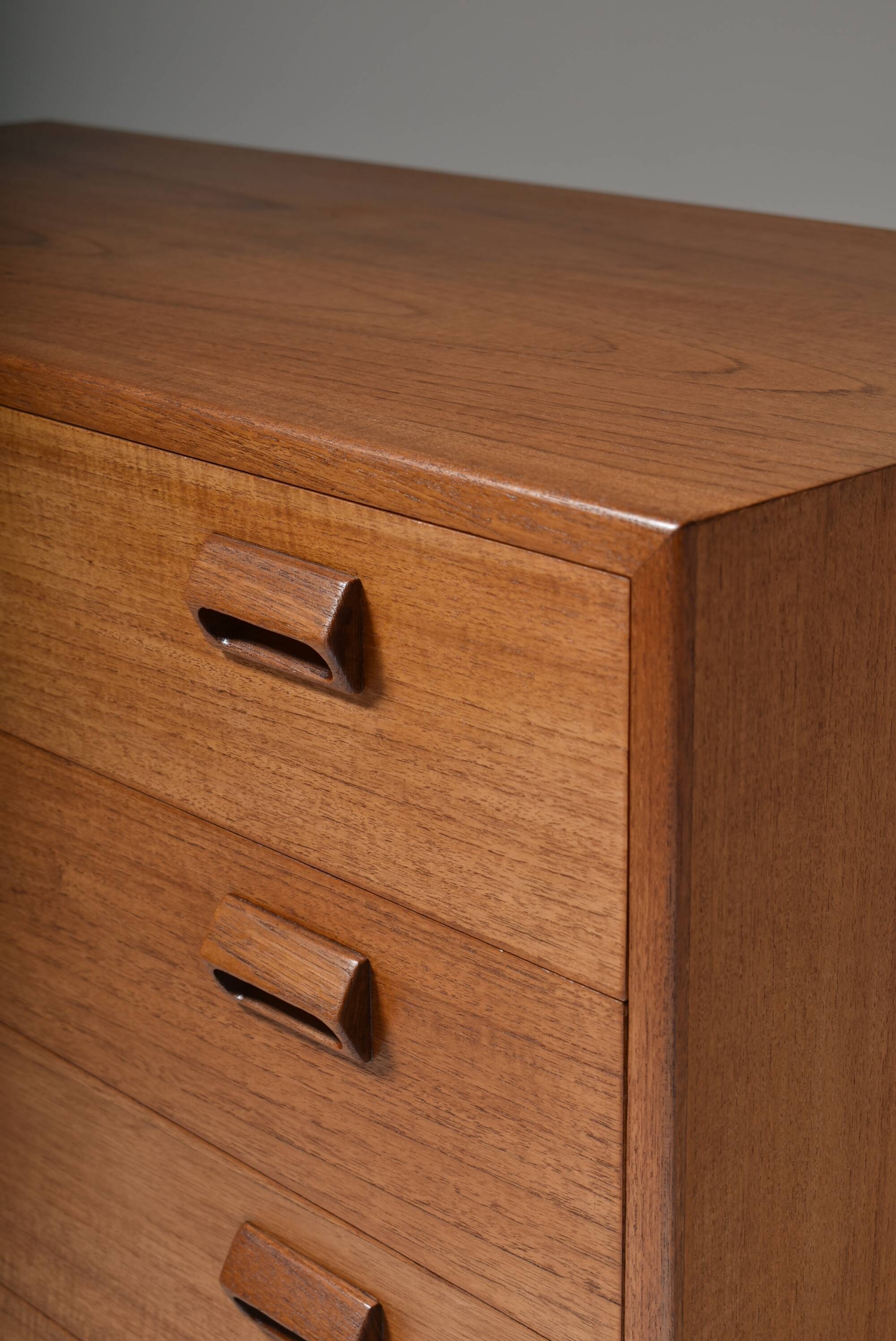 Scandinavian chest of drawers Borge MOGENSEN