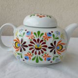 Porcelain teapot kettle