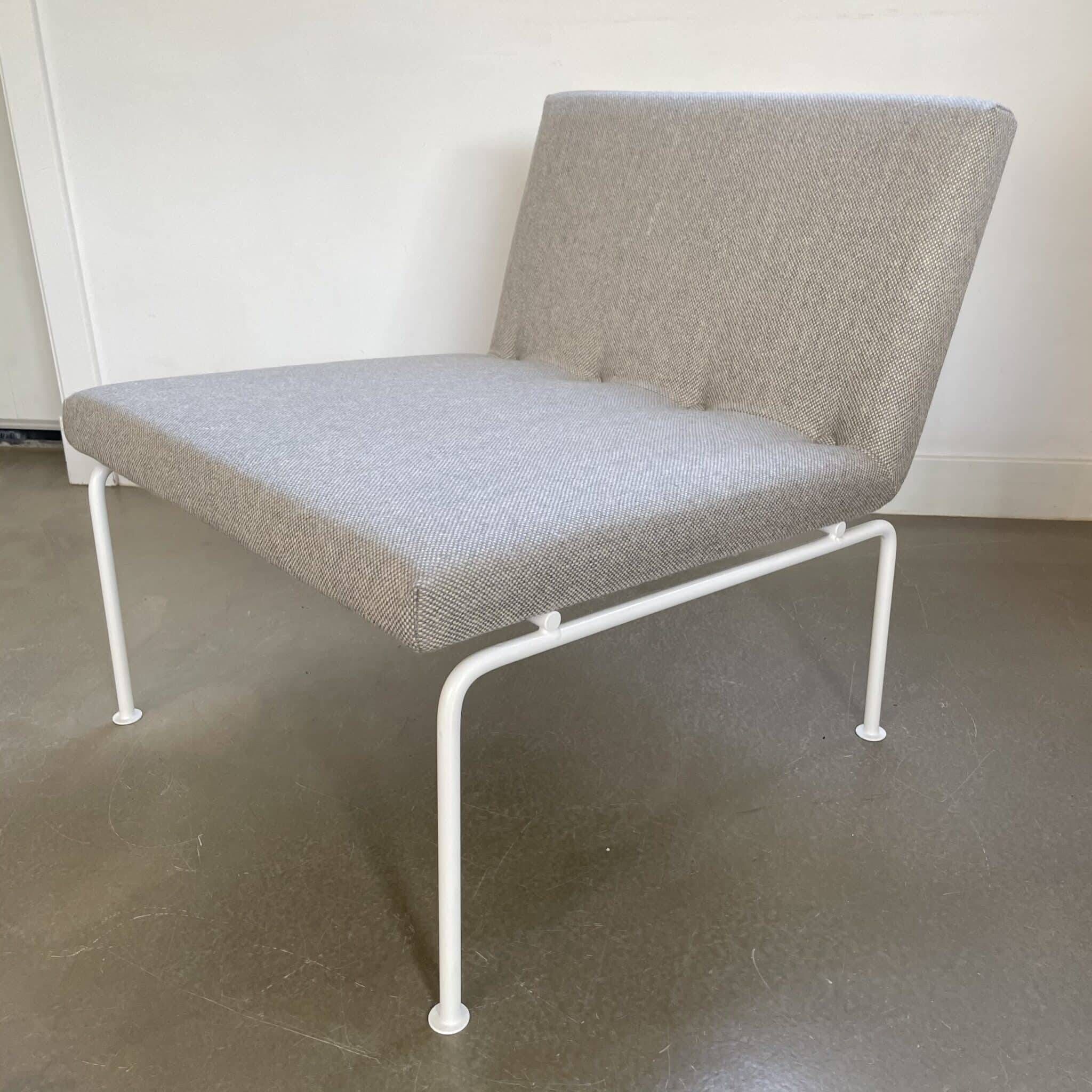 Rare set of 2 Artifort chairs, design team Wagemans and Van Tuinen, 1960s