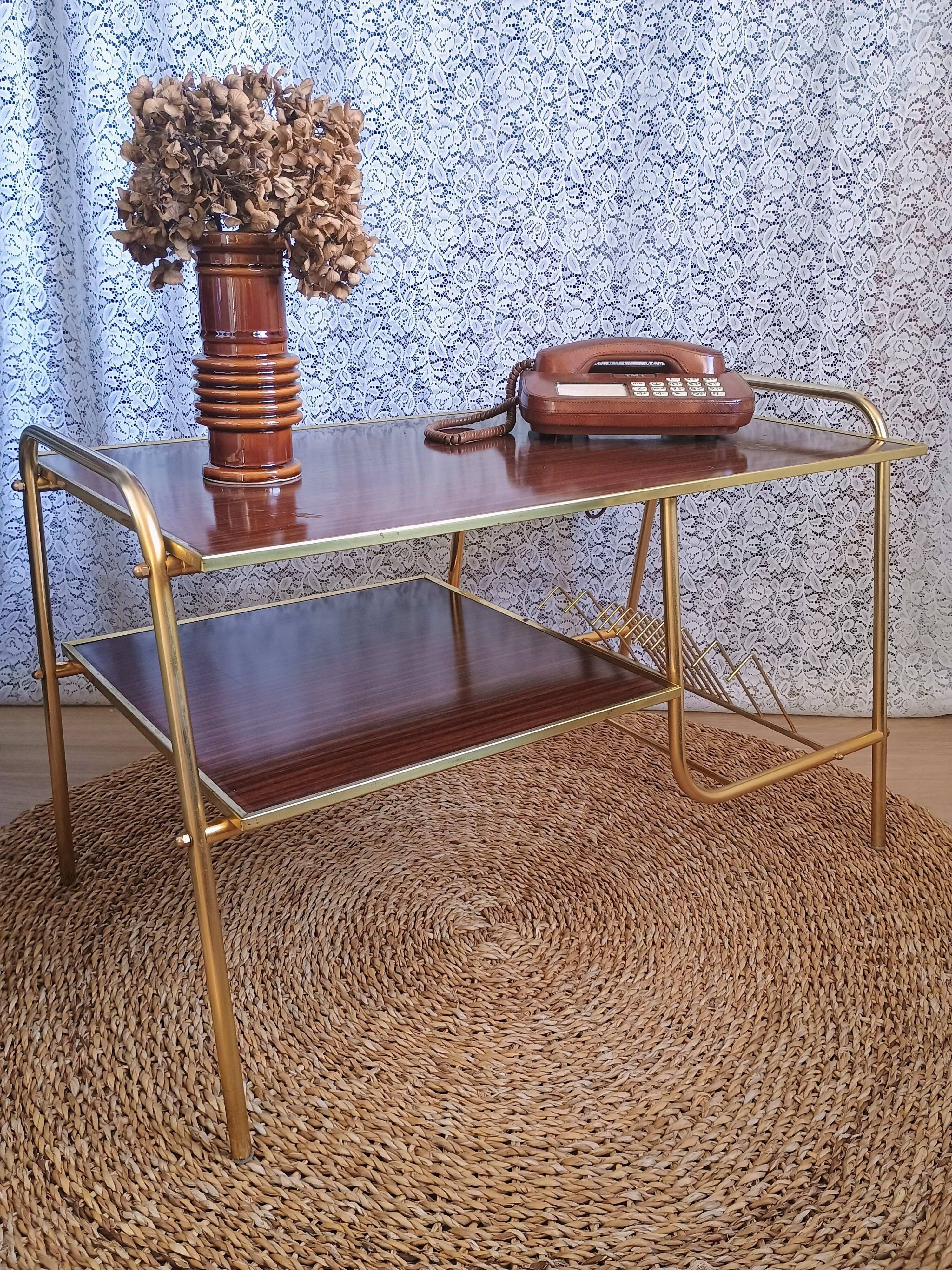 Coffee table with gold metal vinyl holder from the 70s)
