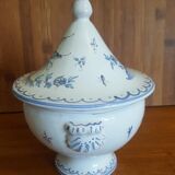 Bonbonnière in blue Moustiers earthenware