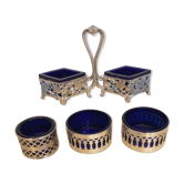 Salt shaker /pepper shaker and accessories in silver metal and blue glass compartment