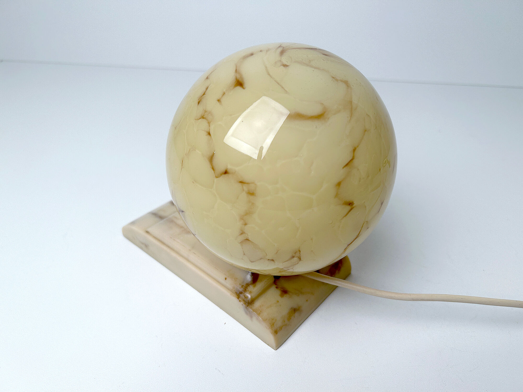 Vintage Art Deco Table Lamp, 40 years, Bakelite Melamine Opaline Marble
