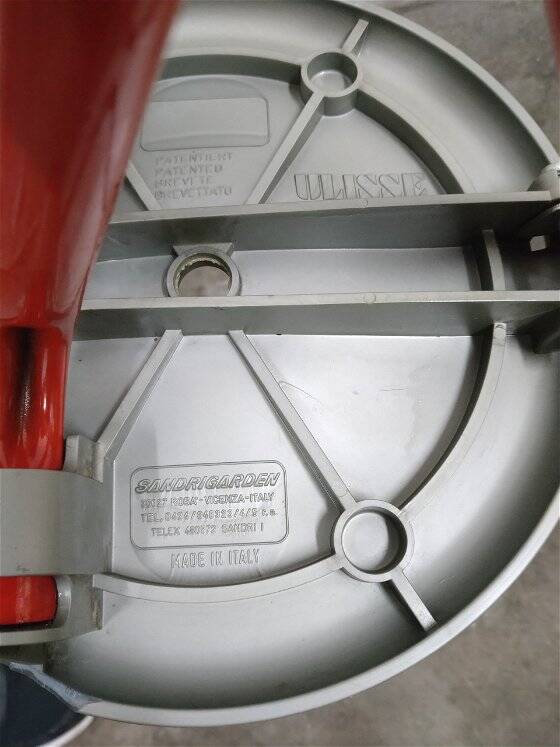 Sandrigarden Stool / Walking Stick ''Ulisse'' Designed by Ivan Loss.