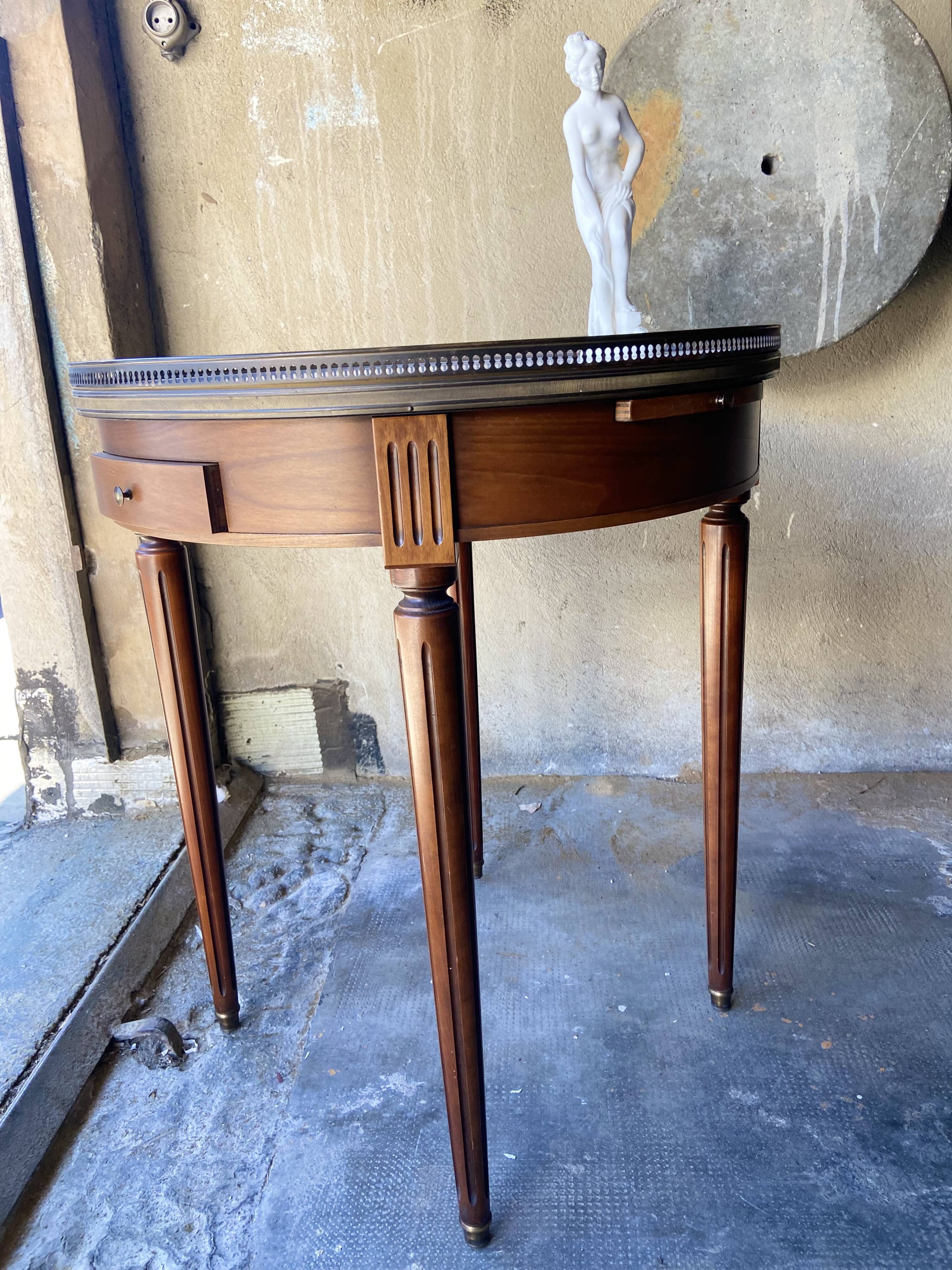 White marble hot water bottle table