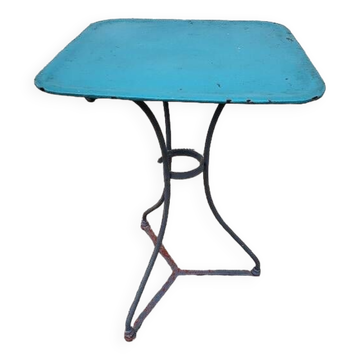 Square bistro table in painted metal n°1