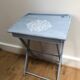 Joli pupitre / bureau d’enfant en bois