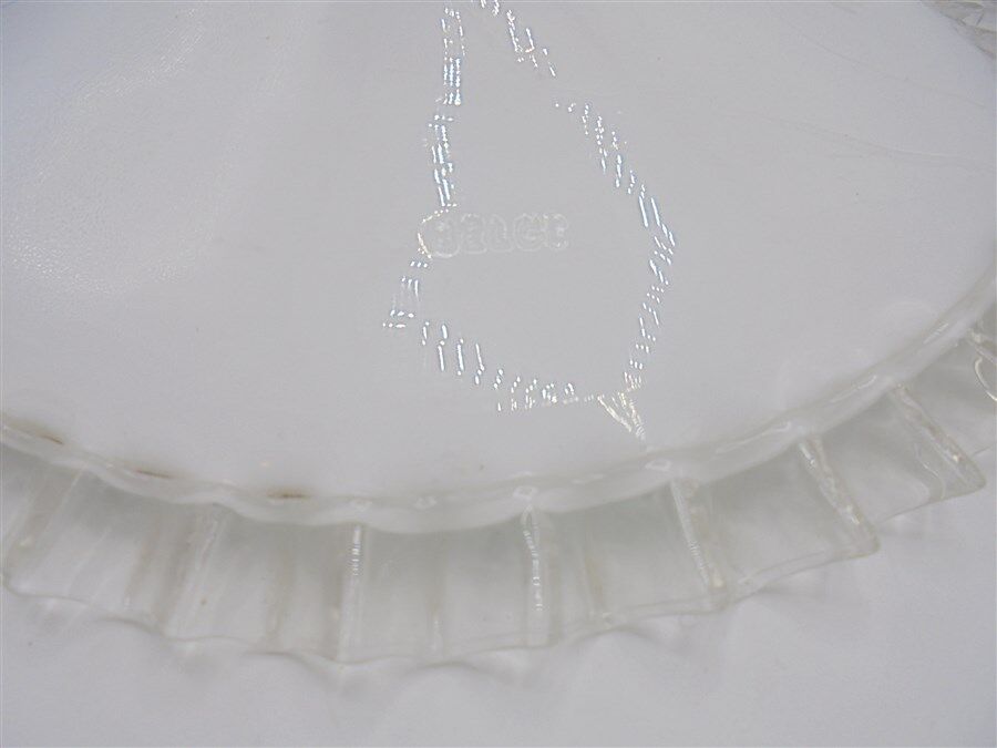 Duo of suspensions in opaline