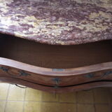 Commode galbée style Louis XV
