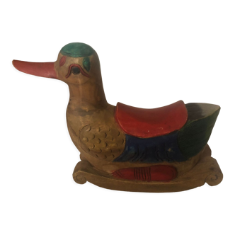 Canard mandarin en bois sculpté