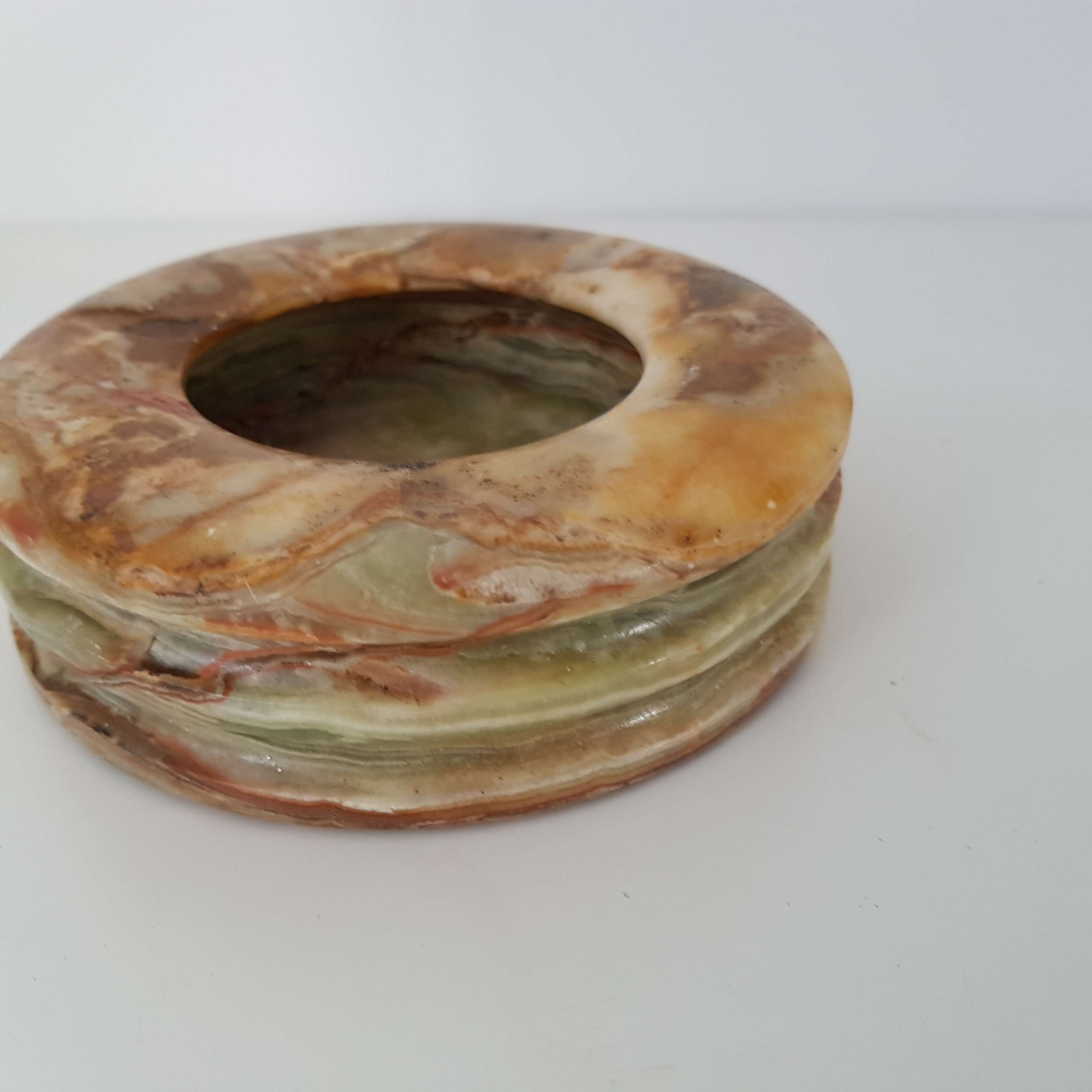 Ashtray round marble