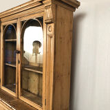 Buffet two fir bodies, glazed in the upper part.